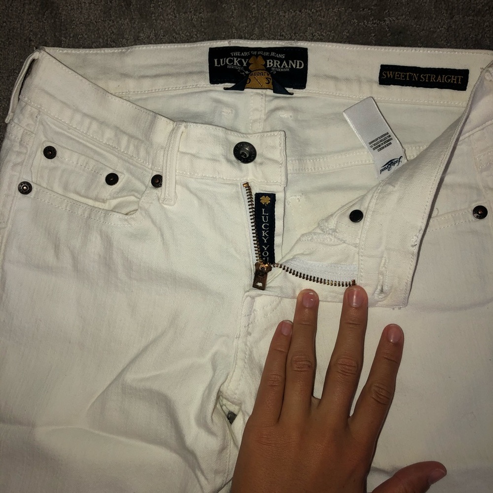 Women’s Lucky Brand white jeans
